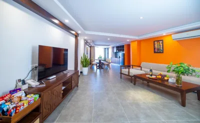 Deluxe Double Room with Bath — Hai Yen Apartment